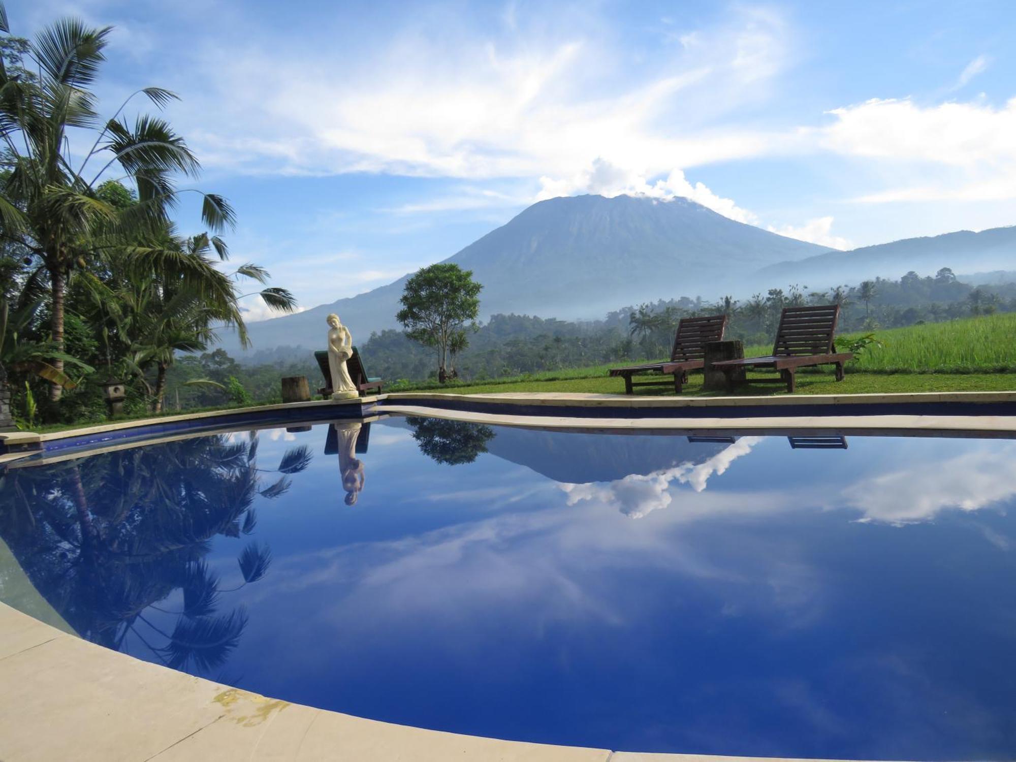 Great Mountain Views Villa Resort Selat Exterior foto